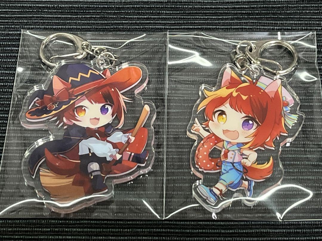 n*様 すとぷり 莉犬 アクキー 2個セット Amazon.co.jp: すとぷり 莉犬くん アクキー2個セット WE : Toys